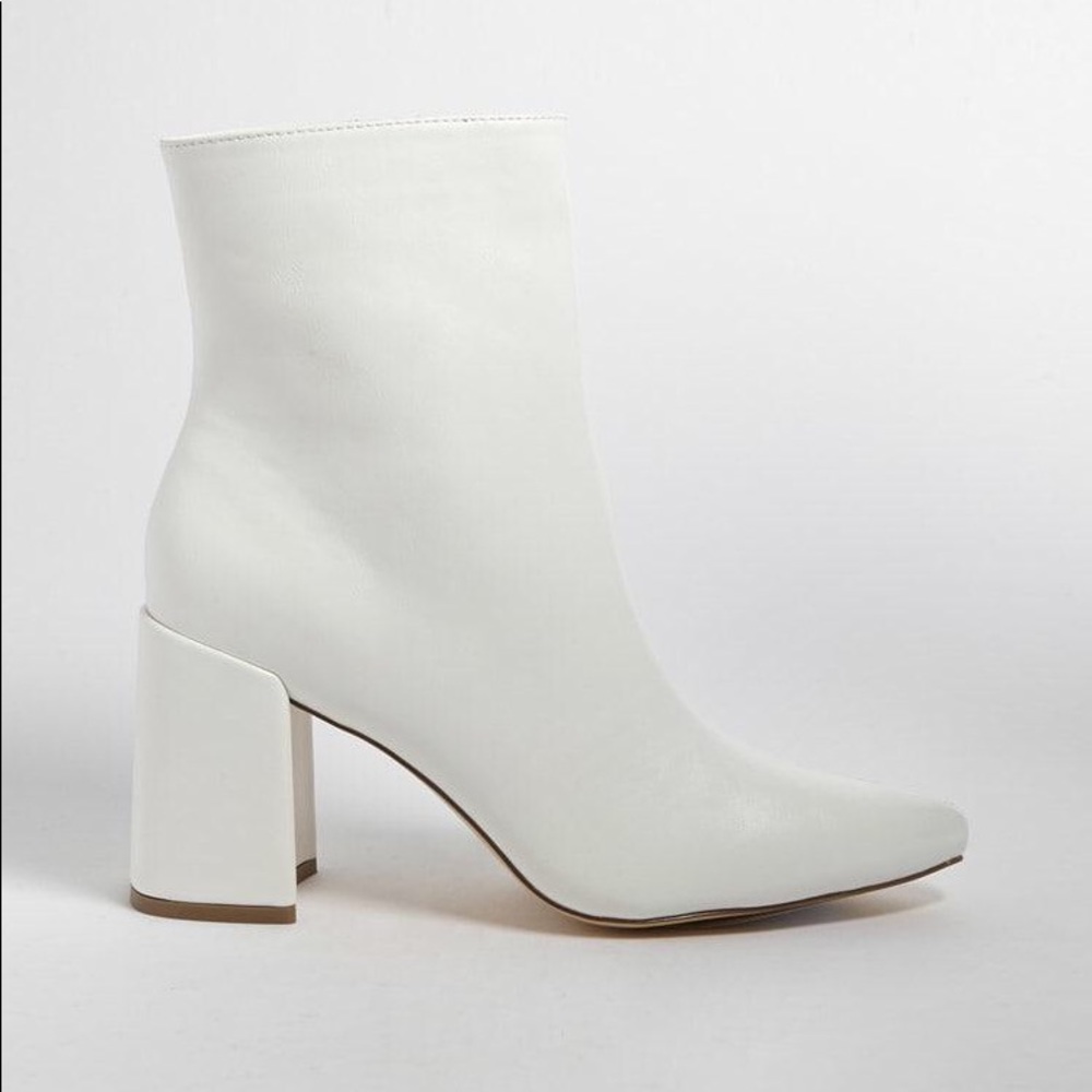 Forever 21 White Leather Pointed Toe Booties